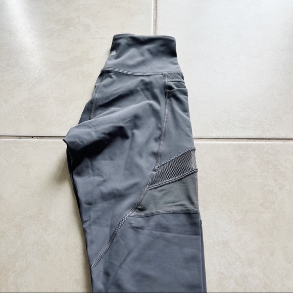 Lululemon High Rise Grey Leggings with Mesh Detailing - Picture 6 of 12